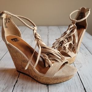 Route 66 Trixie Wedge in Tauoe